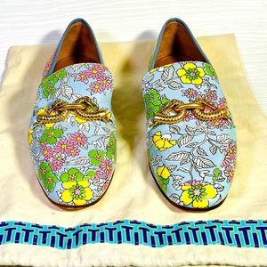 TORY BURCH•Blue Wallpaper Floral Slides/Loafers•Horse-bit Style Dragon Clasp•9US
